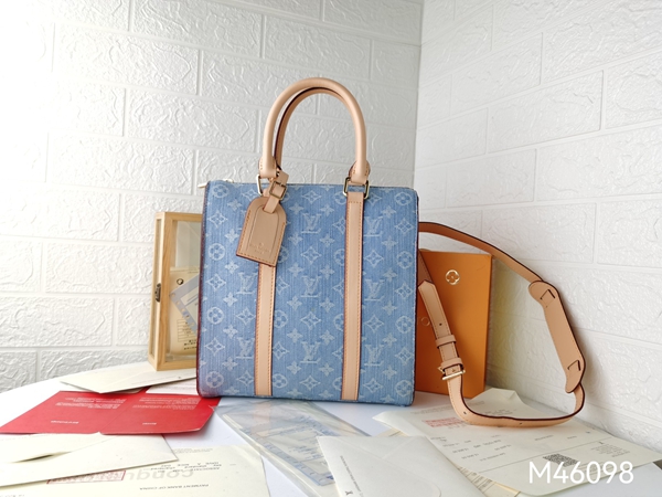 ルイヴィトンバッグ正面デザイン